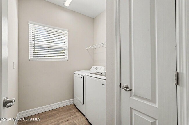 Building Photo - 2241 San Filippo Dr SE
