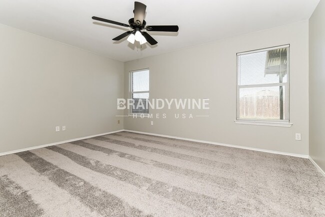 Building Photo - 411 Silver Leaf Dr