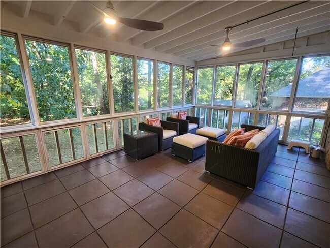 Building Photo - 65 Clarendon Ave