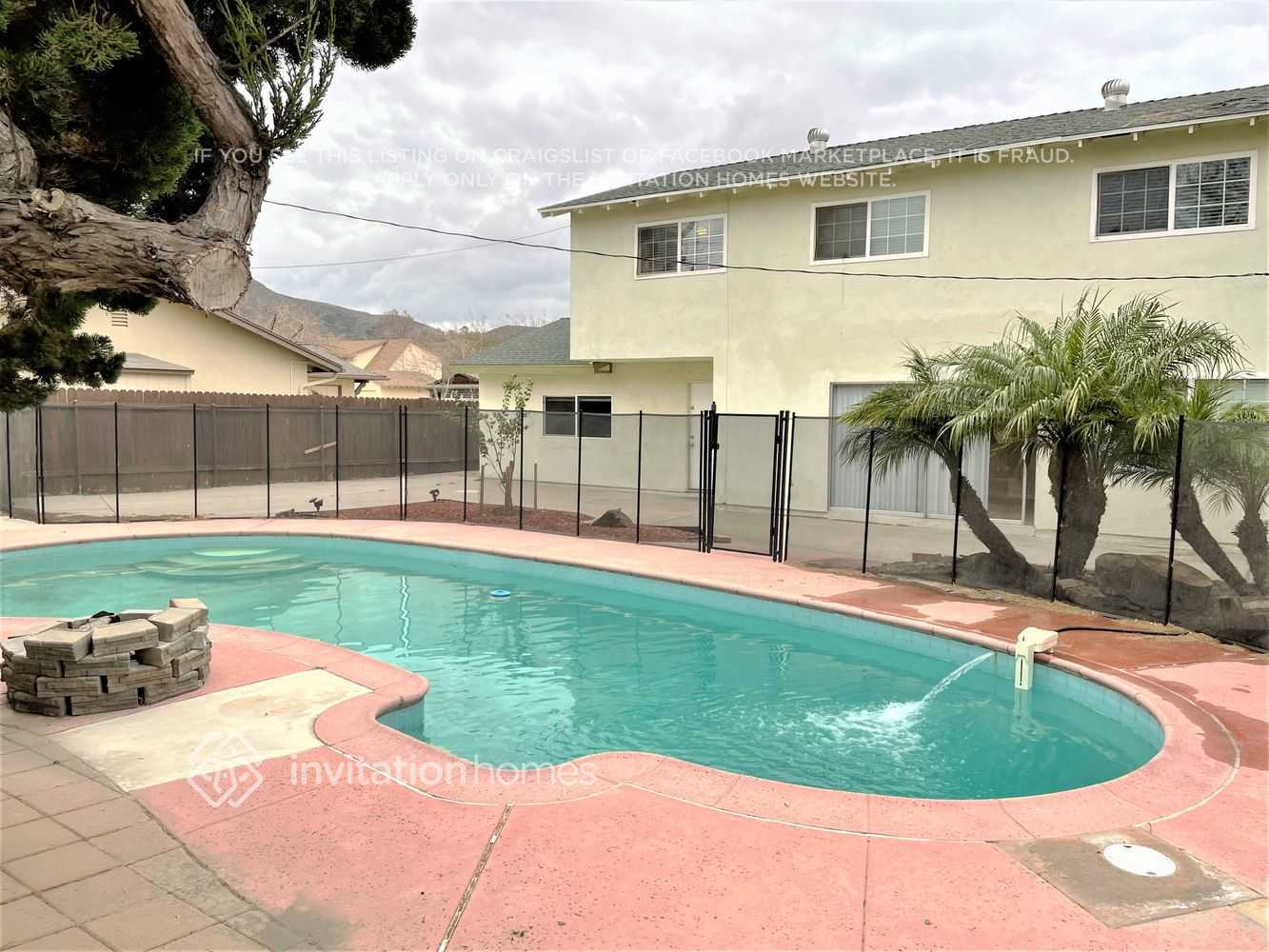 Building Photo - 2164 Athens Ave