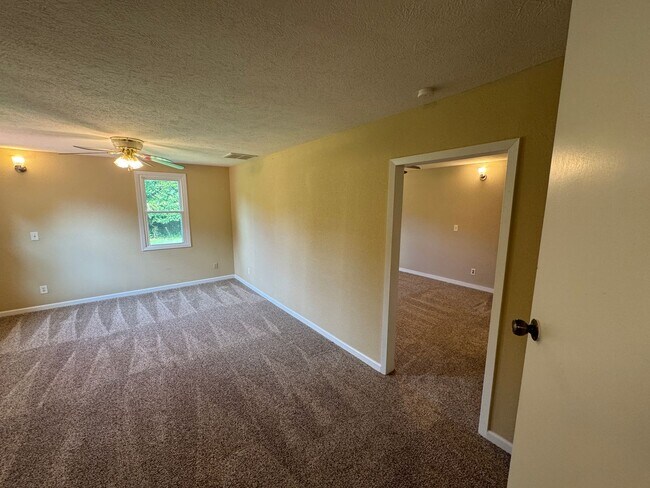 Building Photo - 1701 S Tower Rd