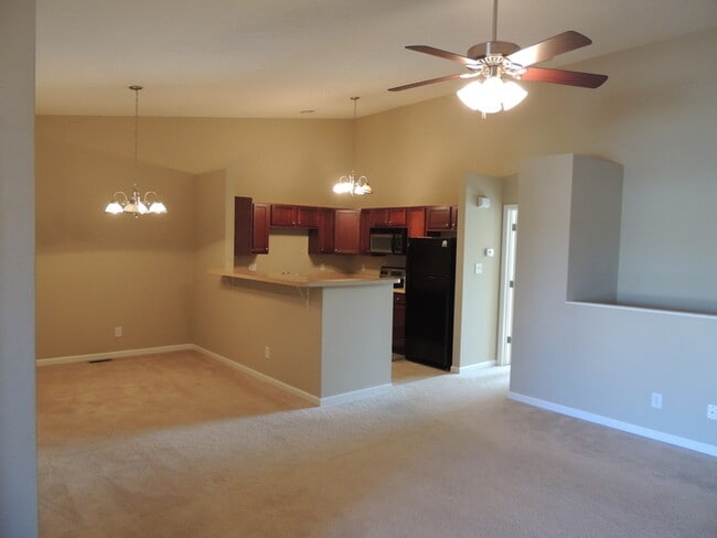 Building Photo - Dream townhouse in the heart of North Knoxville, TN!