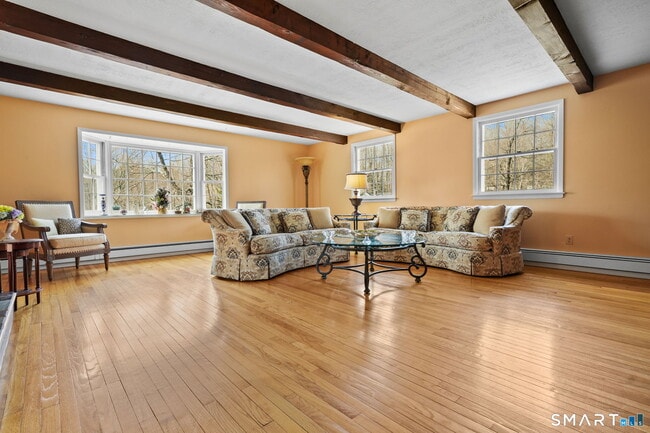 Building Photo - 15 Flat Rock Dr