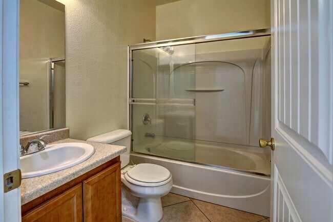 Building Photo - Welcome Home! Beautiful Single Story Home