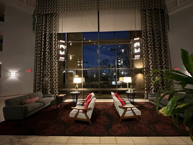 Building Photo - 7401 N Scottsdale Rd