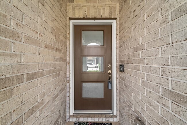 Building Photo - 7319 Woodlark Rdg Dr