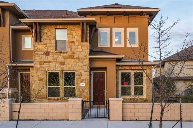 Primary Photo - 6814 E Riverside Dr