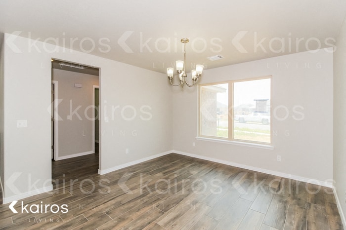 Building Photo - 2704 Daytona Ave