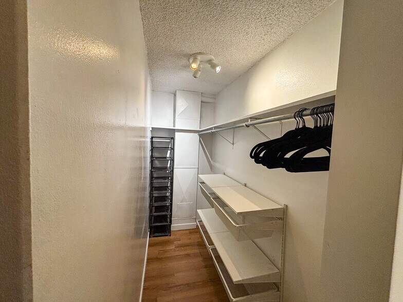 Building Photo - 2225 Buchtel Blvd