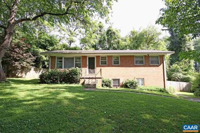 Building Photo - 124 Thomas Dr