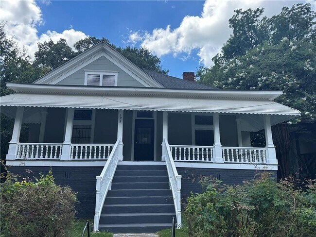 Building Photo - 194 Hendrix Ave SW