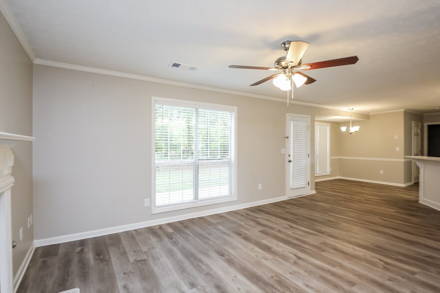 Building Photo - 1370 Ox Bridge Way NW