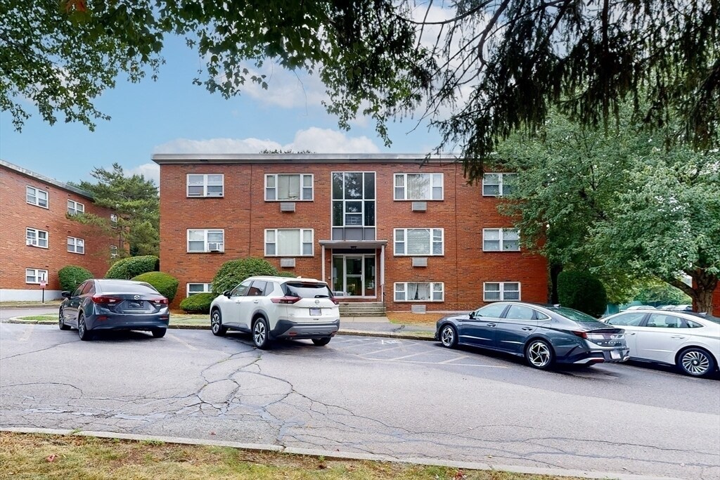 Building Photo - 1105 Lexington St