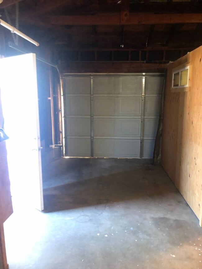 Building Photo - Clean Neat 3 Bedroom 2 Bathroom 1008 sft Rancho Cordova Home for Lease.