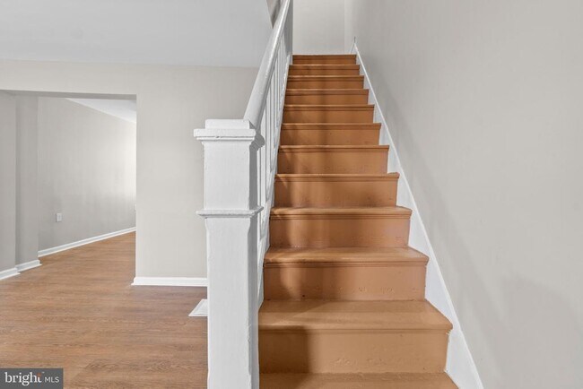 Building Photo - 3427 Ravenwood Ave