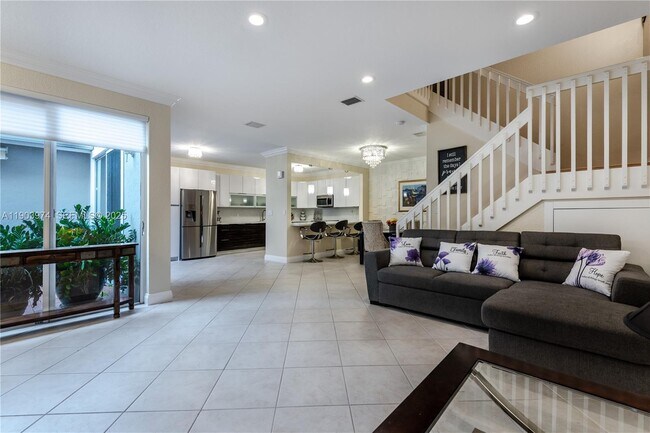 Building Photo - 1275 Yellowheart Way