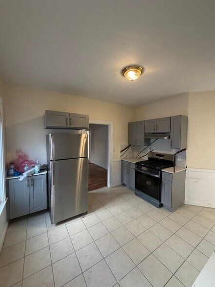 Building Photo - 17 Cushman Rd