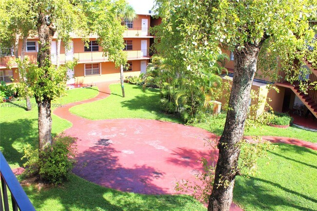 Building Photo - 1280 W 54th St