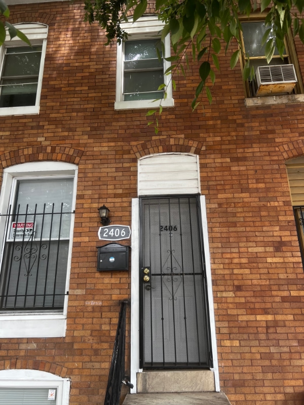 Building Photo - 2406 Wilkens Ave