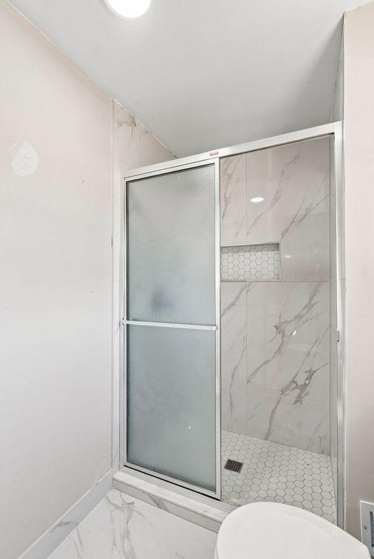 Building Photo - 4856 Danbury Dr