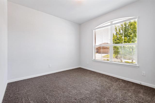 Building Photo - 9112 Sycamore Leaf Dr