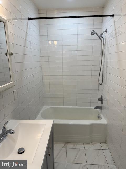 Building Photo - 1072 Parkway Ave