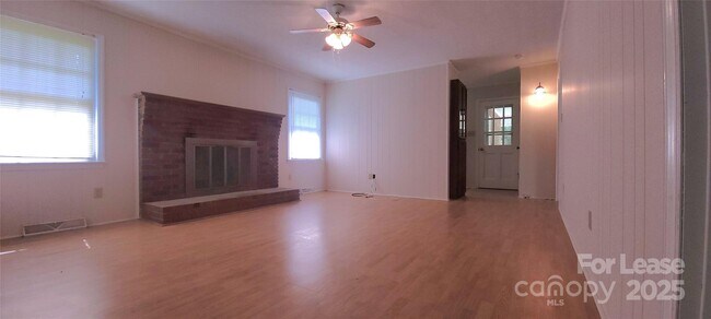 Building Photo - 192 Sigmon Rd