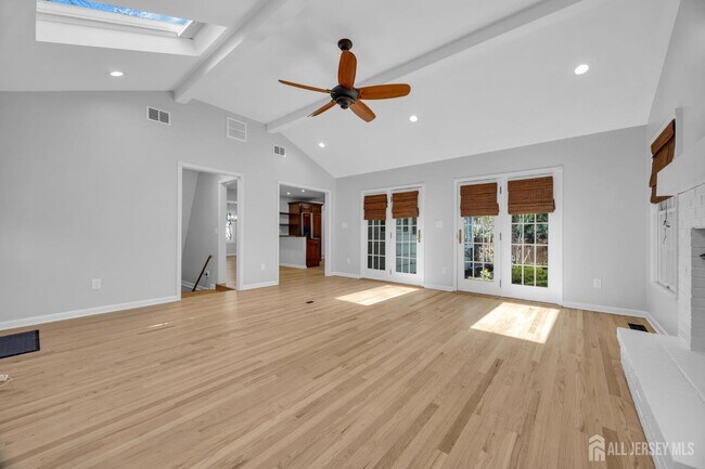 Building Photo - 1430 Kearney Dr