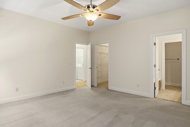 Building Photo - 2645 Blossom Trail E