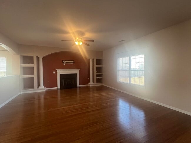 Building Photo - 3625 Galloway Ln