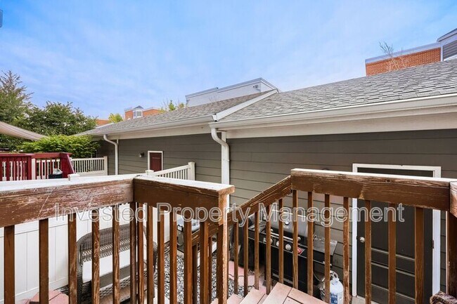 Building Photo - 3939 W 118th Pl