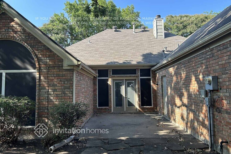 Building Photo - 10313 Napa Valley Dr