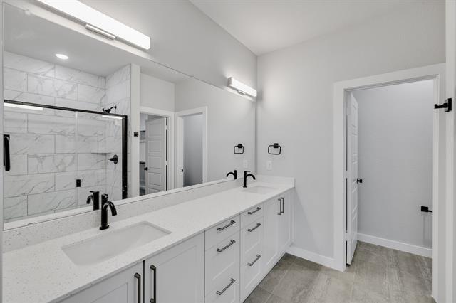 Building Photo - 3844 Clovis St