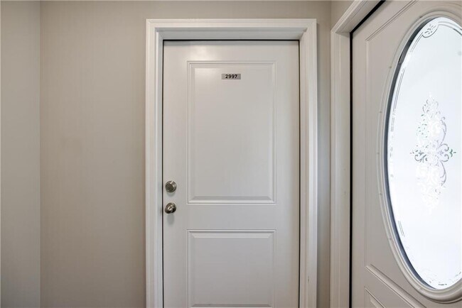Building Photo - 2997 Whispering Hills Ct
