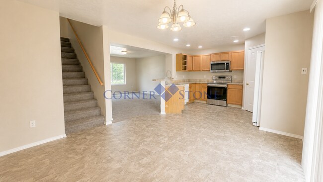 Building Photo - Large 4 Bedroom Home with Bonus Room!