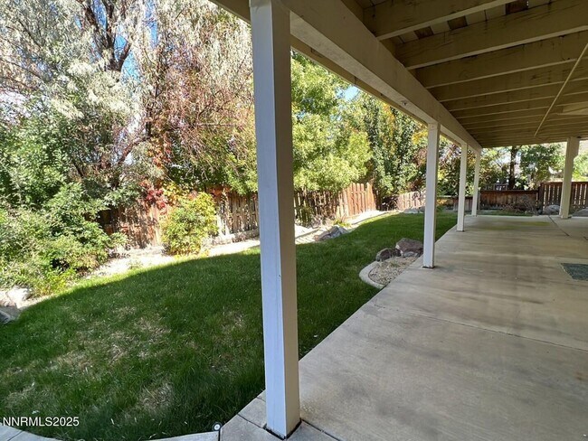 Building Photo - 3245 Marthiam Ave