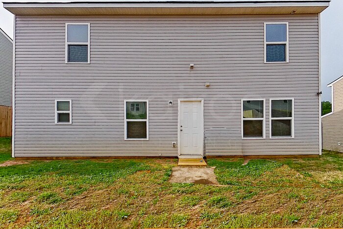 Building Photo - 828 Dove Tree Ln