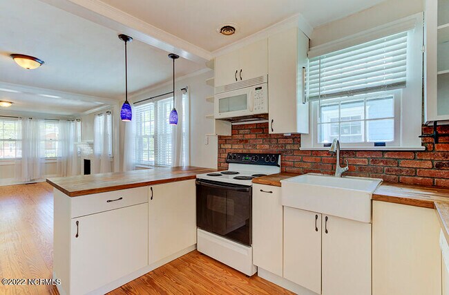 Building Photo - 2029 Wrightsville Ave