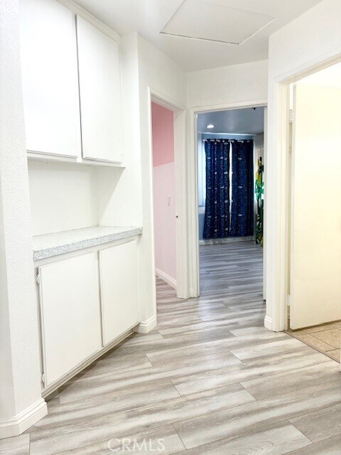 Building Photo - 15085 Alyssum Ct