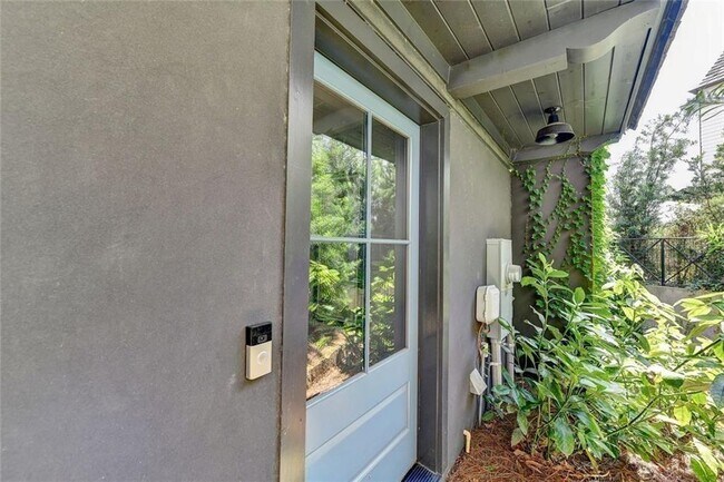 Building Photo - 2555 Brook Run