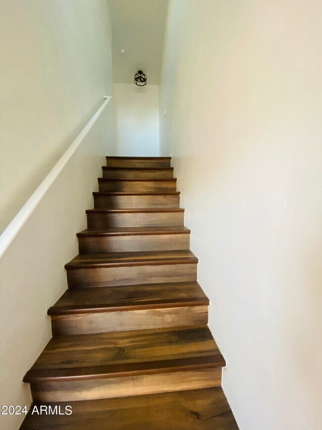 Building Photo - 1886 E Don Carlos