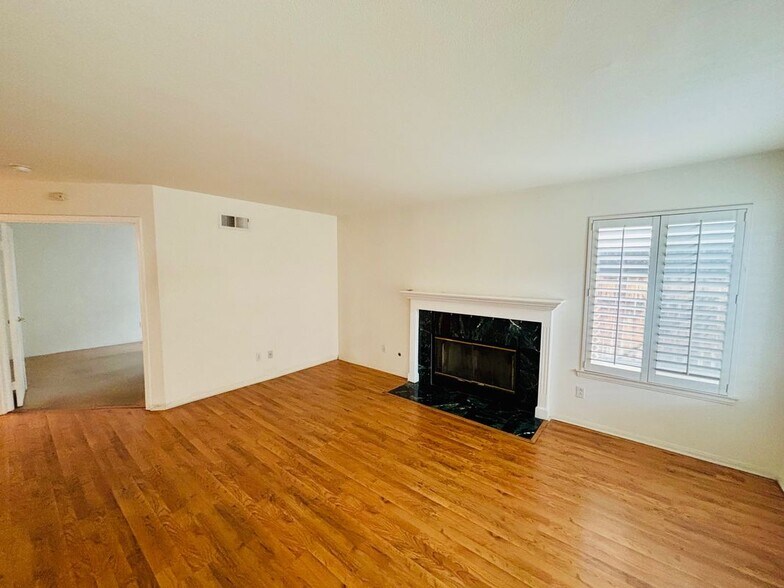Building Photo - 3108 Tourmaline Ln