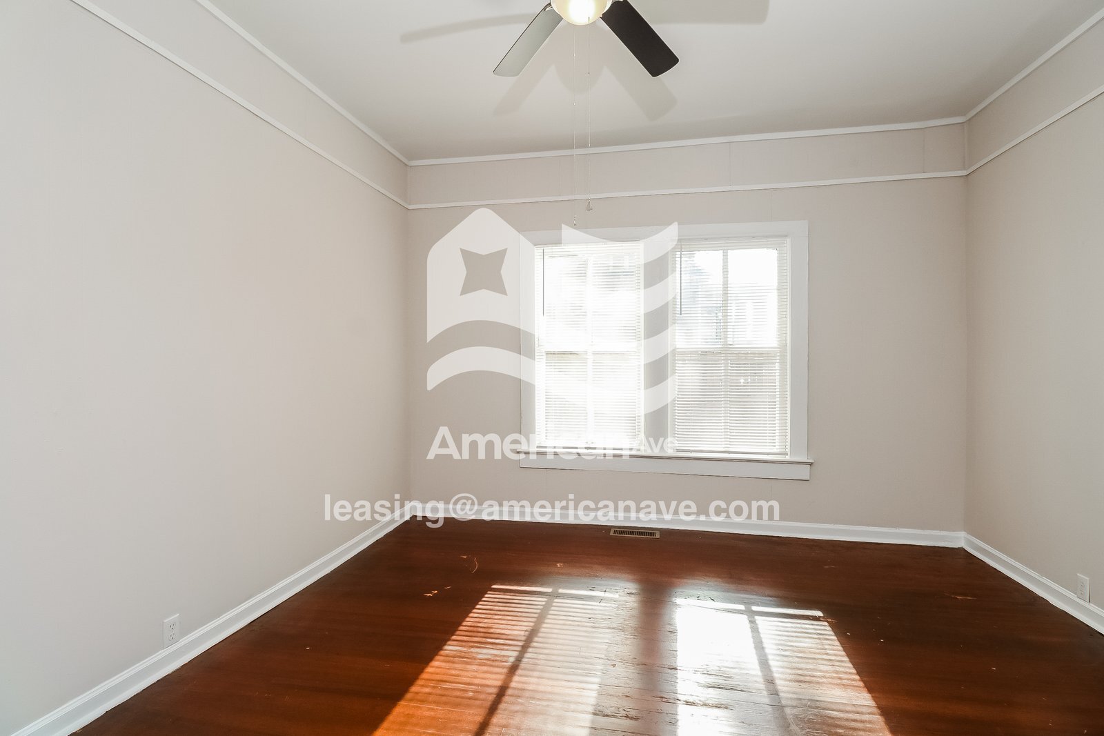 Building Photo - 926 N Granard St