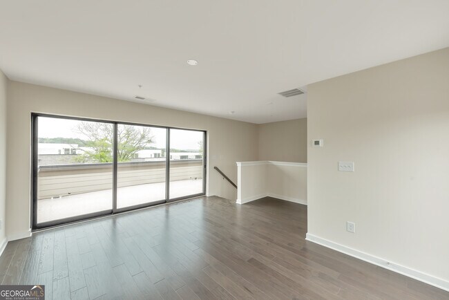 Building Photo - 1807 Brandsford St NW
