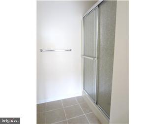 Building Photo - 1600 Waters Edge Dr