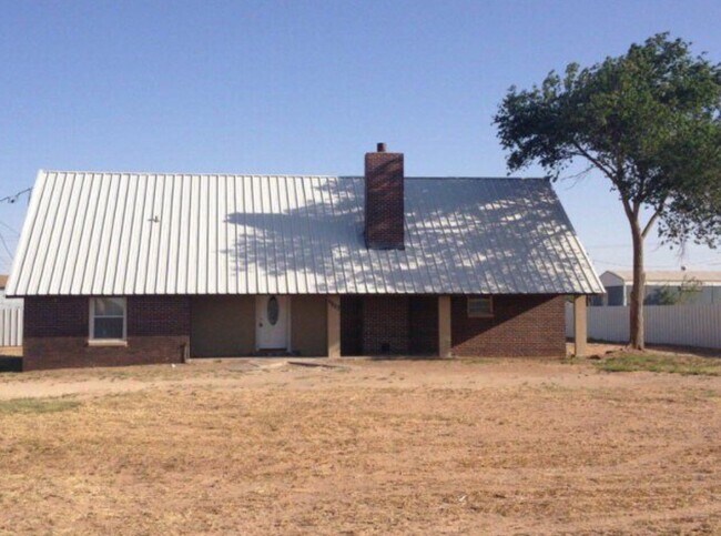 Building Photo - 9827 W University Blvd