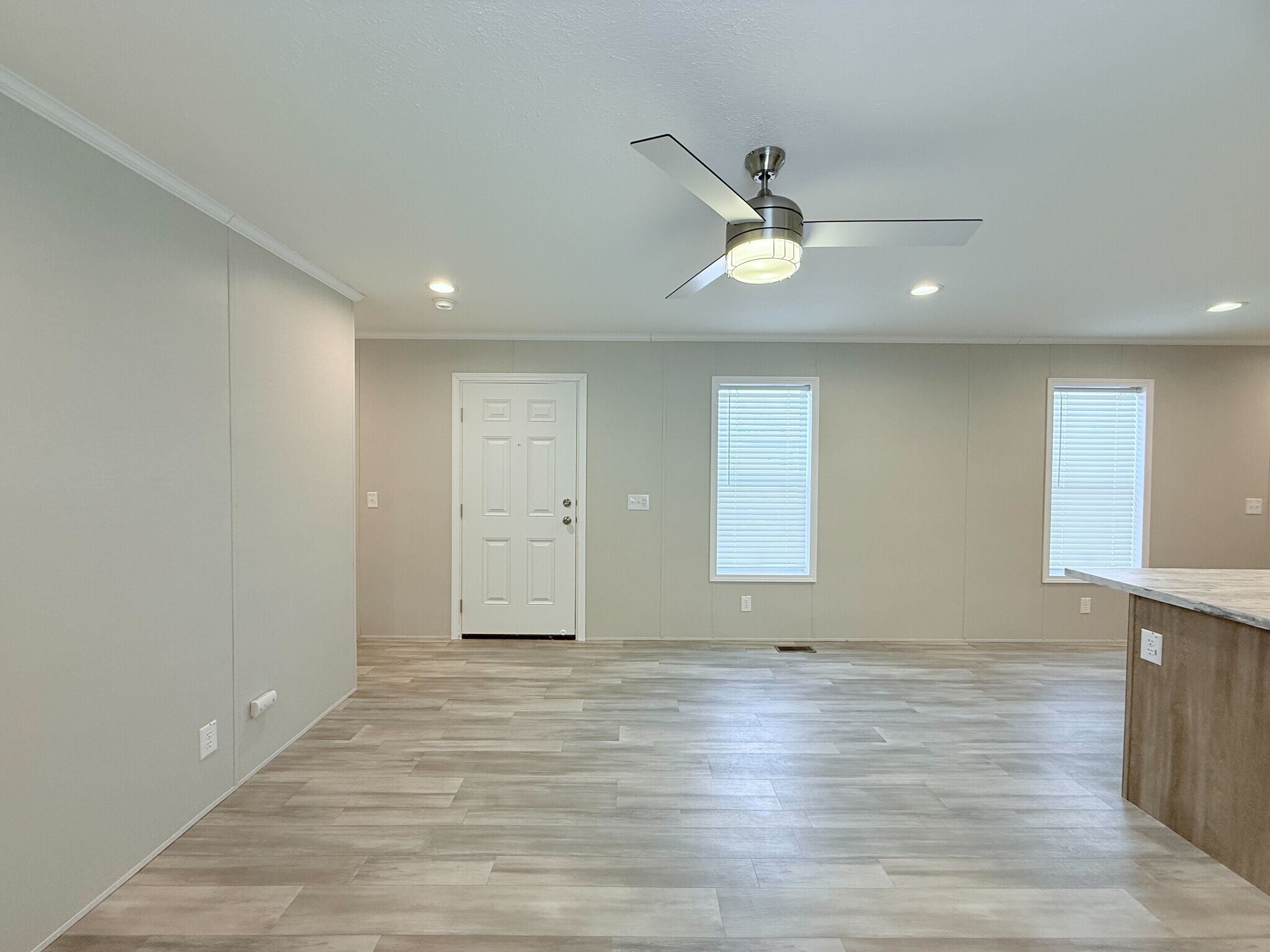 Building Photo - 52962 N Yorktown Ct