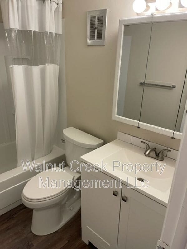 Building Photo - 5520 Beavercrest Dr