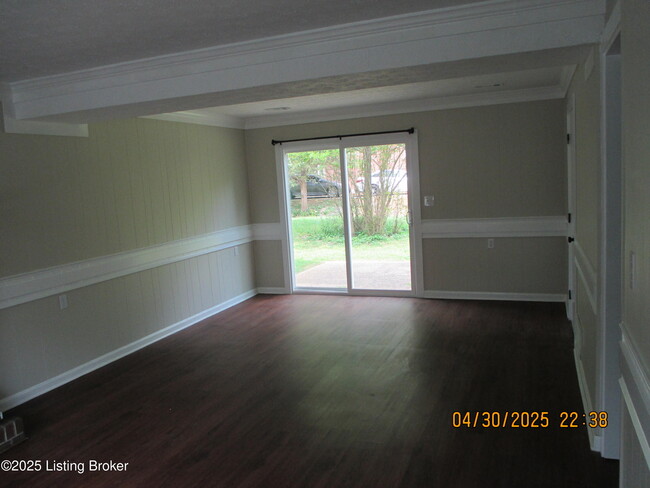 Building Photo - 4761 Shenandoah Dr
