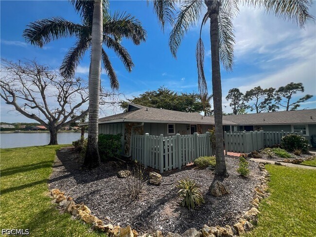 Building Photo - 4305 Island Cir